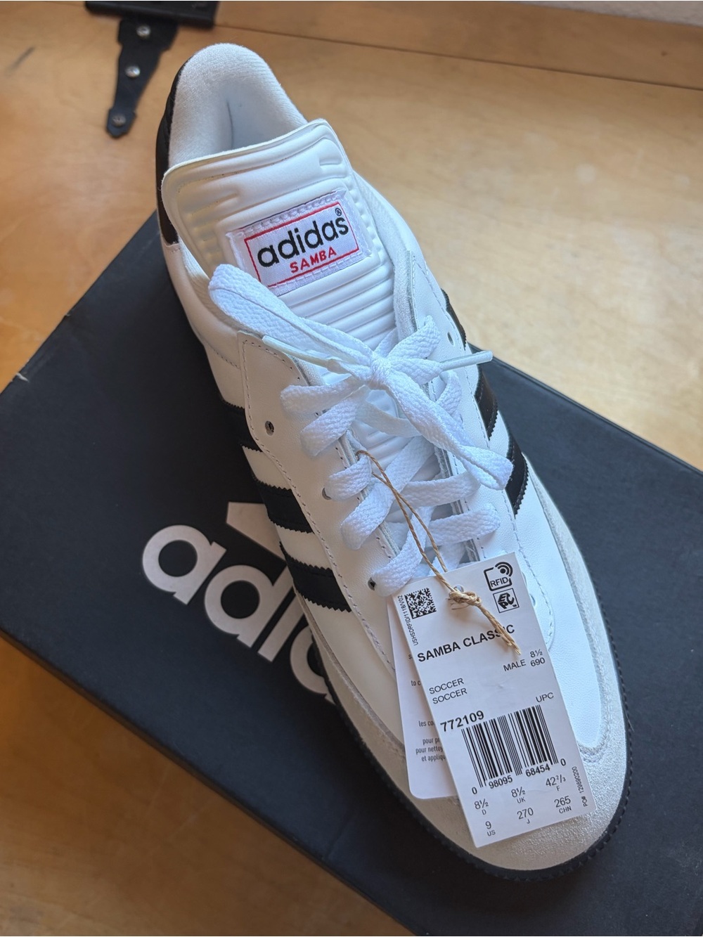 NWT adidas sambas classics